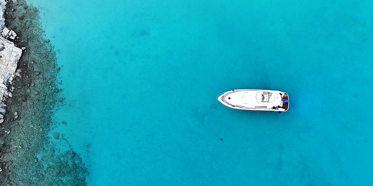 Аренда яхты Fairline Squadron 52 на Миконосе, Греция